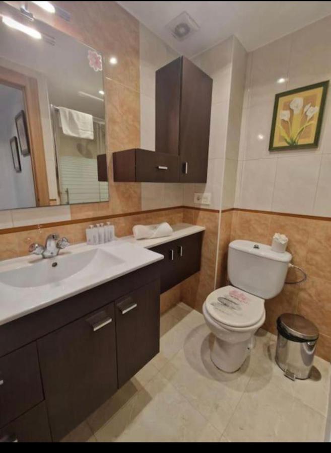 גיחון Apartamento Con Terraza Y Parking חדר תמונה
