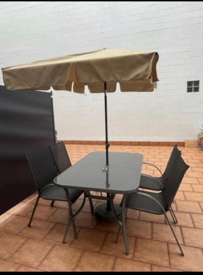 גיחון Apartamento Con Terraza Y Parking חדר תמונה