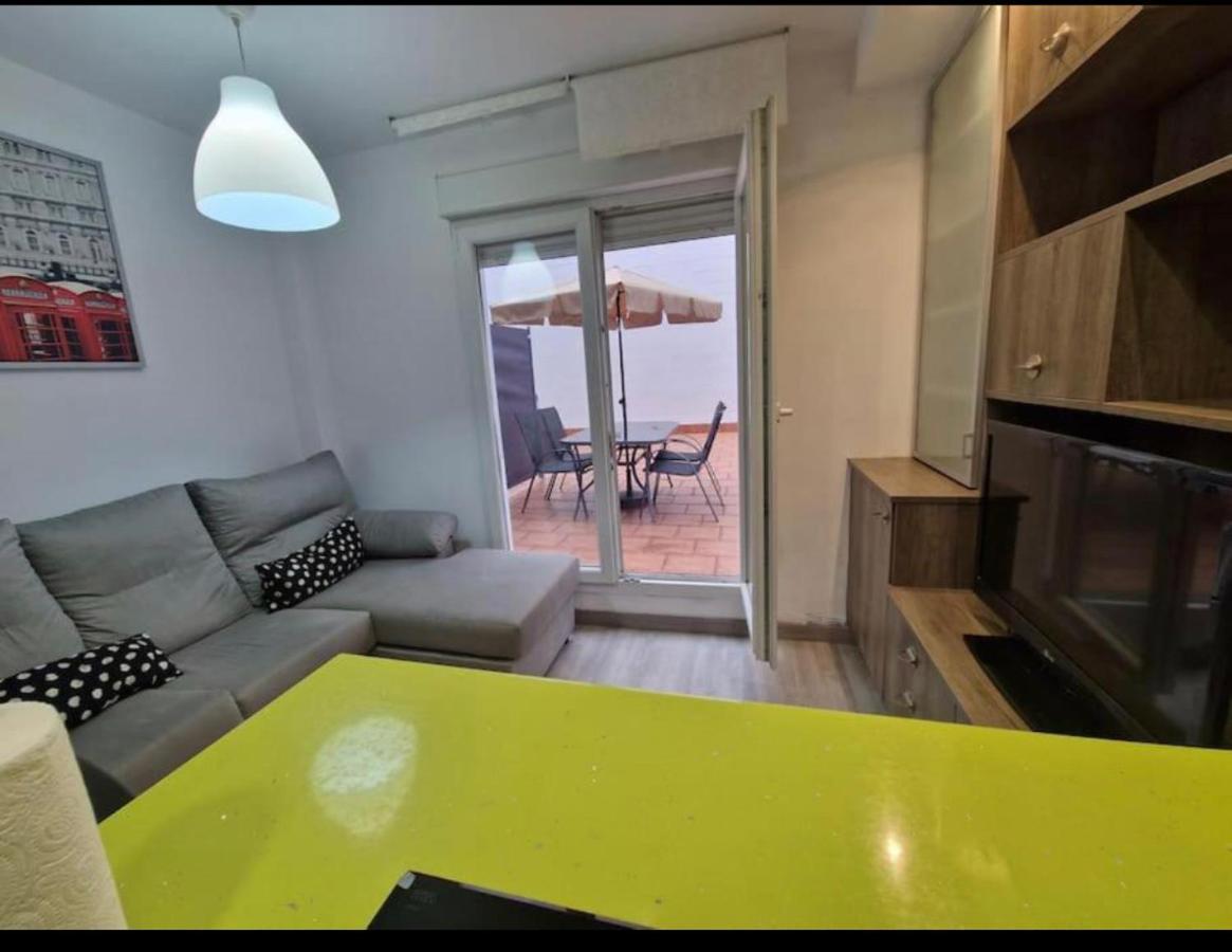 גיחון Apartamento Con Terraza Y Parking חדר תמונה
